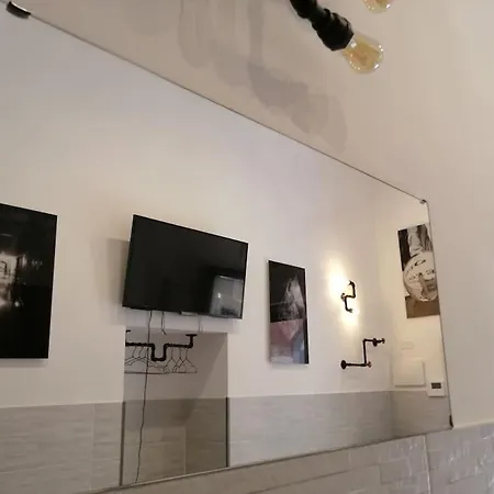Trastevere Gallery